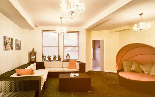 photo 2 of Q4 Hotel & Hostel
