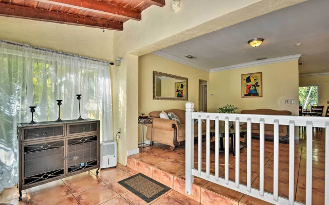 photo 2 of Quaint Central Miami Bungalow: 10 Mi to Mid-beach!