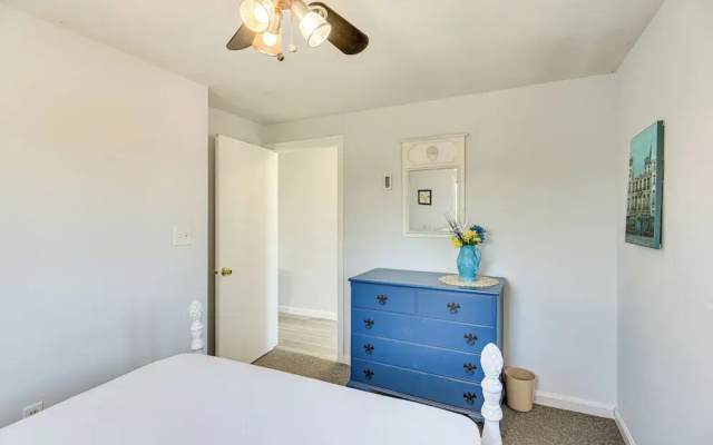 photo 3 of Quaint Coastal Cottage With Patio!