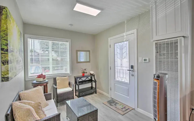 photo 5 of Long Beach Apt ~ 9 Mi to Shoreline Village & Beach