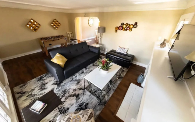 photo 4 of QUAINT UPDATED 2-BEDROOM HOUSE IN GLENDALE  (p2)