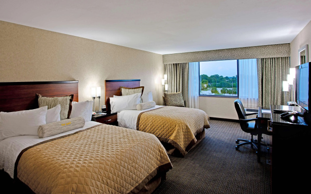 photo 3 of Quality Hotel Philadelphia Airport