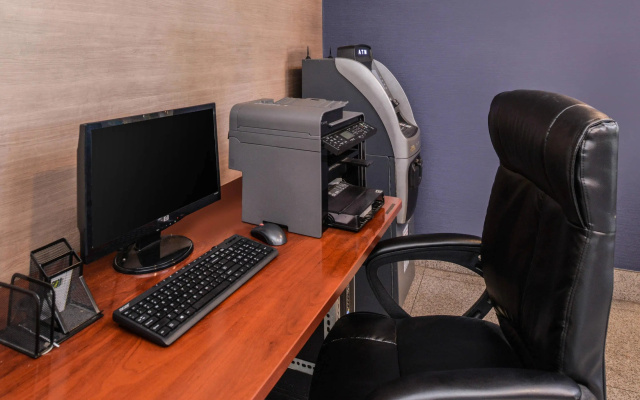 photo 4 of Quality Inn & Suites Montebello - Los Angeles