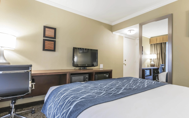 photo 4 of Comfort Inn Sunnyvale - Silicon Valley