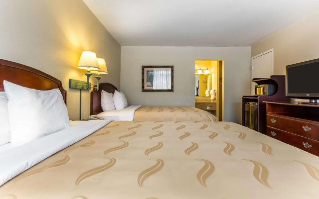 photo 3 of Quality Inn & Suites Georgetown