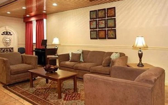photo 2 of Midtown Inn And Suites