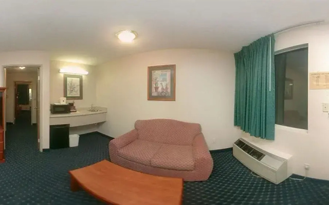 photo 3 of Quality Inn & Suites