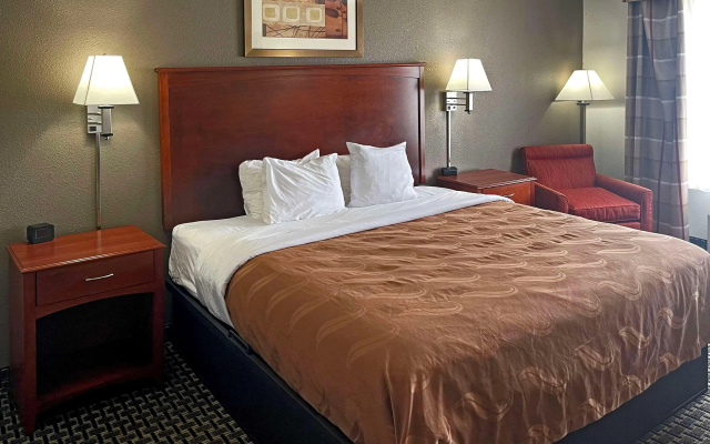 photo 4 of Quality Inn & Suites Cincinnati Sharonville