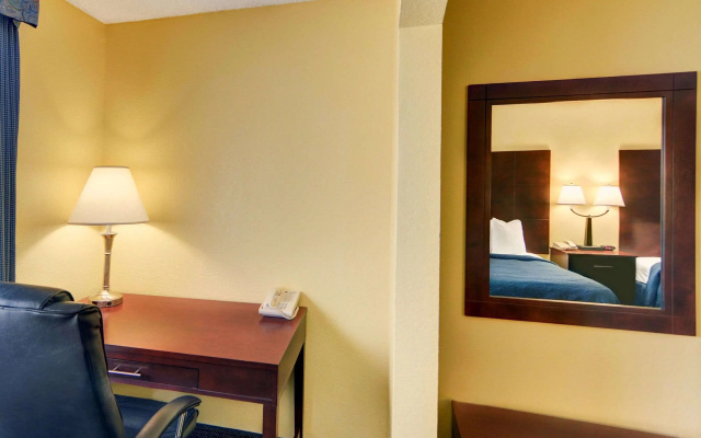 photo 4 of Quality Inn & Suites Grand Prairie South