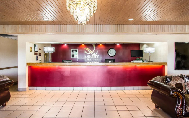 photo 2 of American Inn and Suites