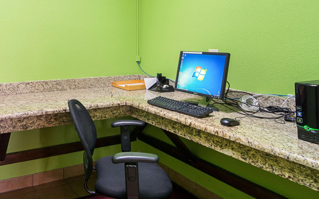 photo 5 of Quality Inn & Suites Harvey - Chicago Southland