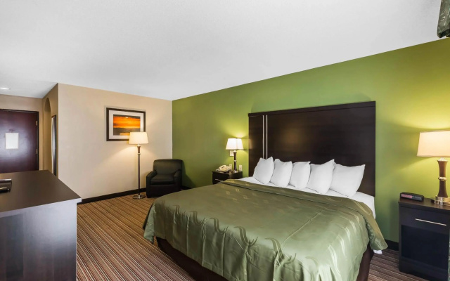 photo 4 of Quality Inn & Suites - Granbury
