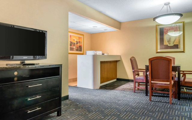 photo 4 of Quality Inn & Suites Mall of America - MSP Airport