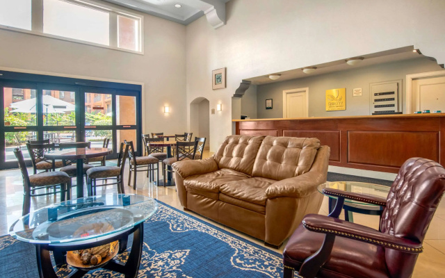 photo 2 of Quality Inn & Suites Jacksonville-Baymeadows
