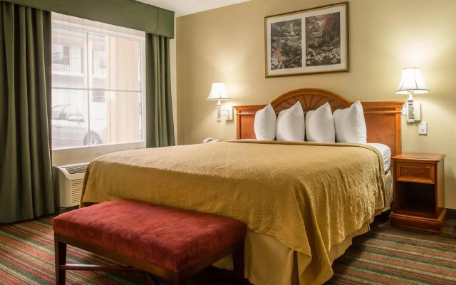 photo 3 of Quality Inn & Suites Biltmore East