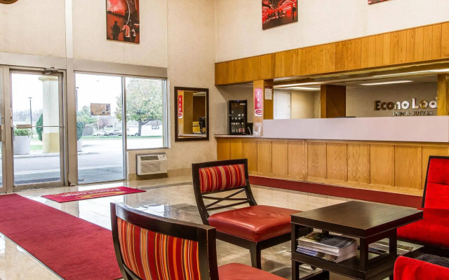 photo 4 of Rodeway Inn
