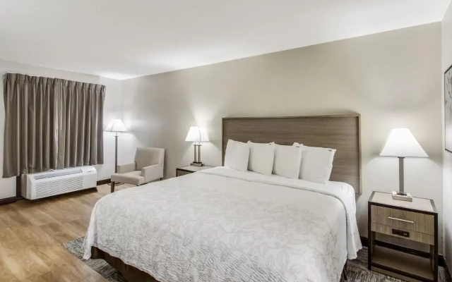 photo 4 of Red Roof Inn PLUS+ Dallas – Addison