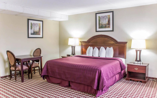 photo 3 of Rodeway Inn & Suites