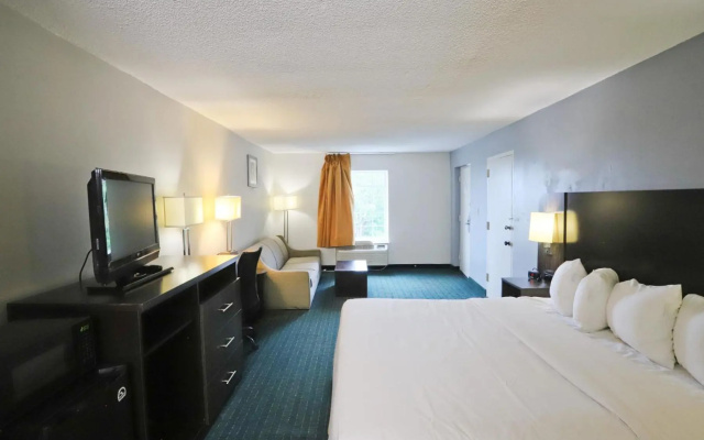 photo 3 of Greenville Inn and Suites