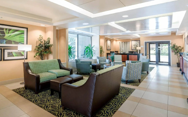 photo 2 of Quality Inn & Suites Lexington