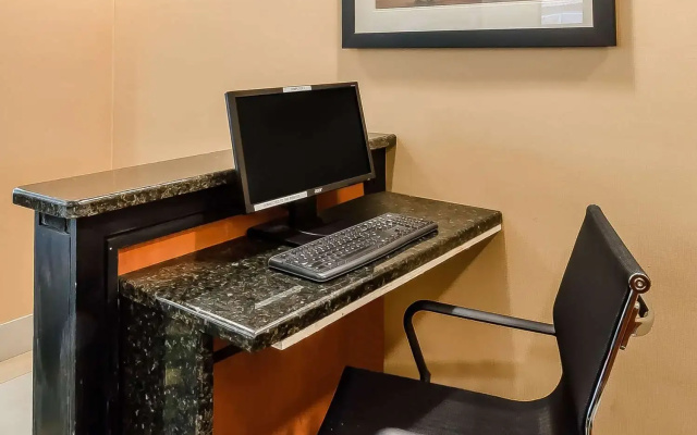 photo 5 of Quality Inn & Suites Lexington