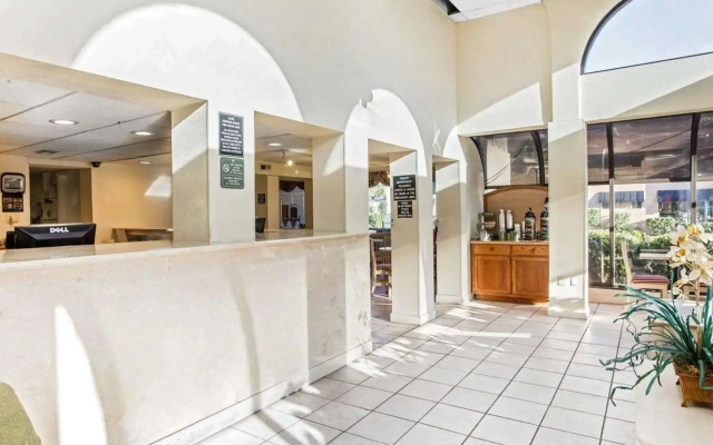 photo 2 of Quality Inn & Suites at Myrtle Beach