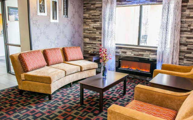 photo 4 of Quality Inn & Suites South Bend Airport