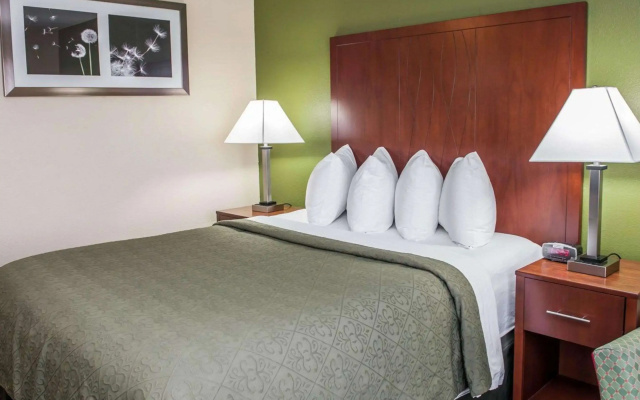 photo 5 of Quality Inn & Suites South Bend Airport