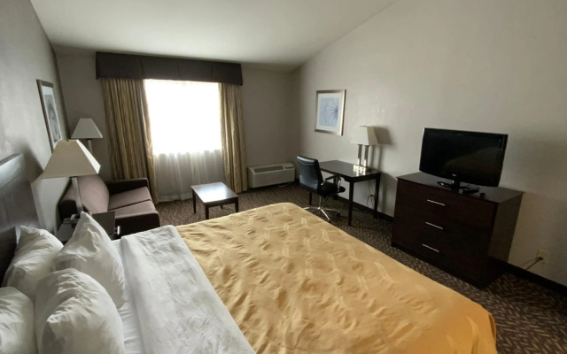 photo 3 of Quality Inn & Suites University/Airport