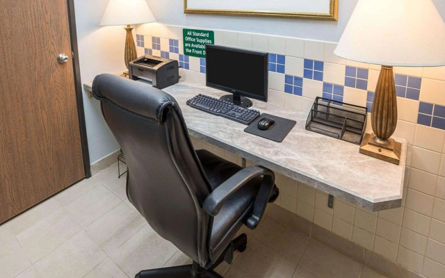 photo 4 of Quality Inn Brooklyn Center