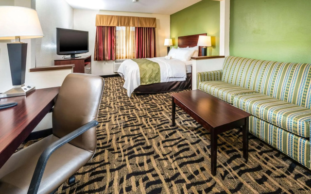 photo 4 of Quality Inn & Suites Danville East