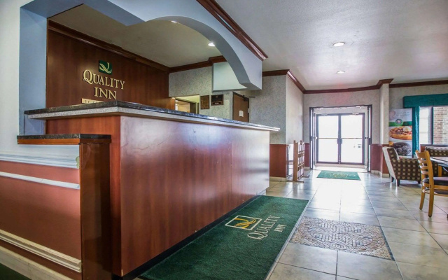 photo 2 of Quality Inn Peru near Starved Rock State Park