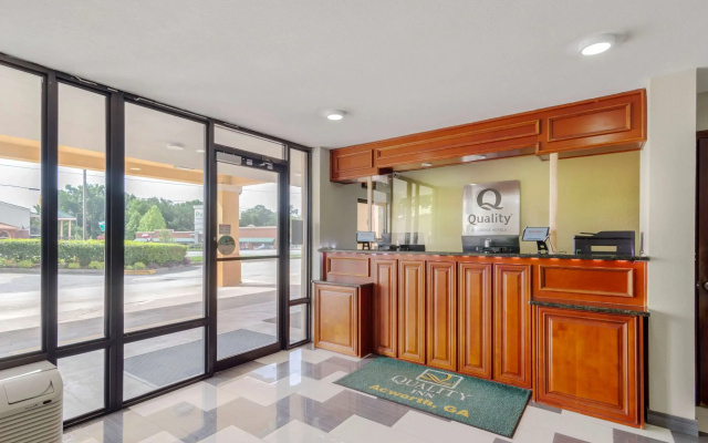 photo 4 of Quality Inn Acworth North