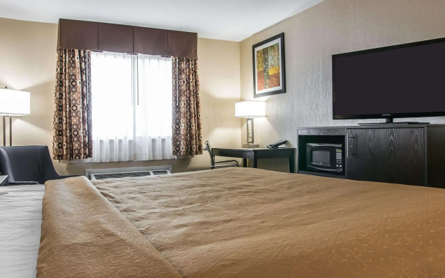 photo 4 of Quality Inn Grand Rapids South-Byron Center
