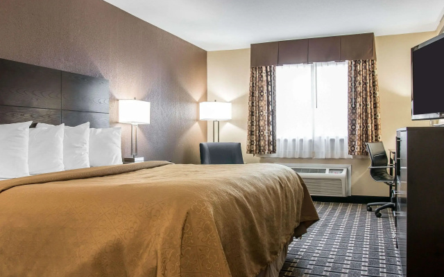 photo 5 of Quality Inn Grand Rapids South-Byron Center