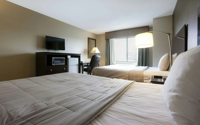 photo 5 of Copley Inn & Suites By OYO Akron OH