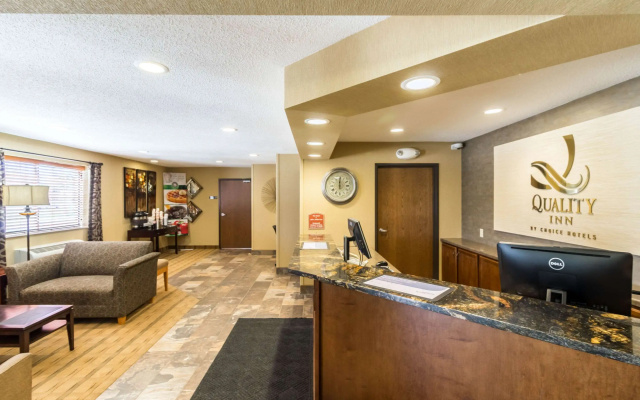 photo 2 of Quality Inn Marshall near University