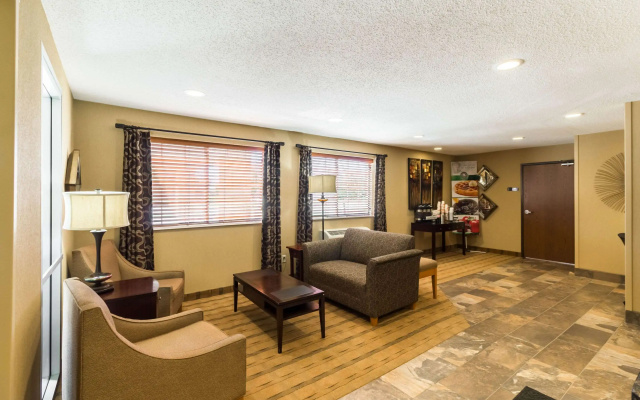 photo 5 of Quality Inn Marshall near University