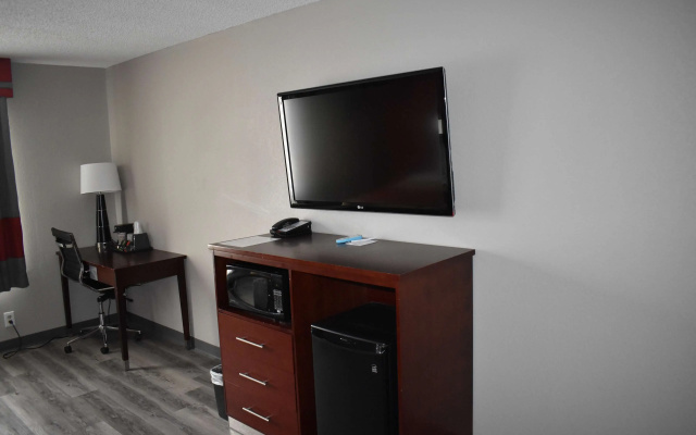 photo 5 of SureStay Plus Hotel by Best Western San Antonio North