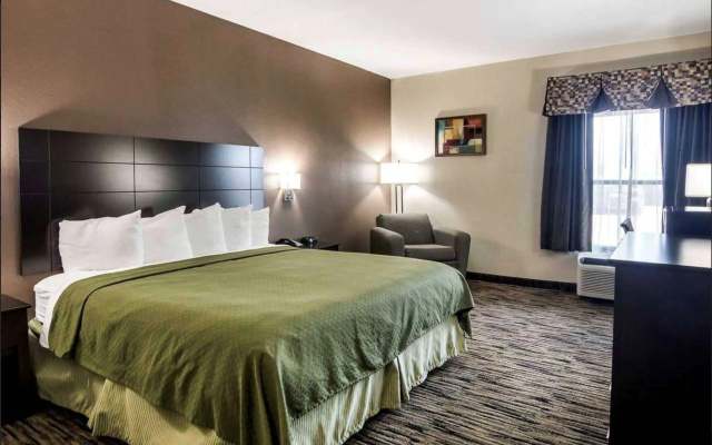 photo 4 of Days Inn by Wyndham Fort Worth North / Fossil Creek