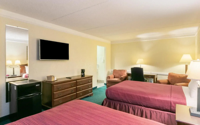 photo 2 of Hotel Columbia Sc I-20/i-26