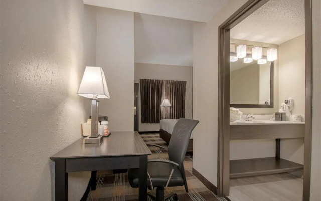 photo 2 of Quality Inn