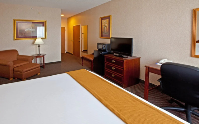 photo 3 of Quality Inn West Chester