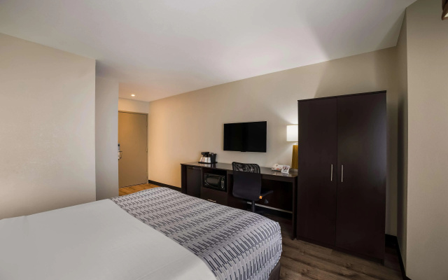 photo 3 of SureStay Plus by Best Western Mesa Superstition Springs