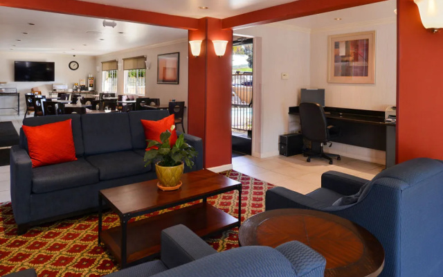 photo 2 of Quality Inn