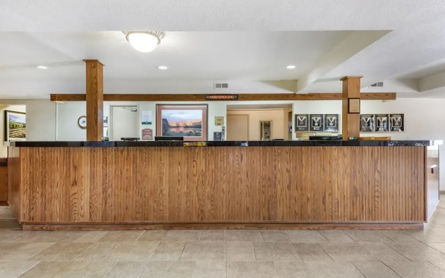 photo 2 of Quality Inn Grand Junction