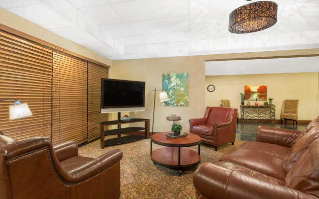 photo 2 of Baymont by Wyndham Fayetteville