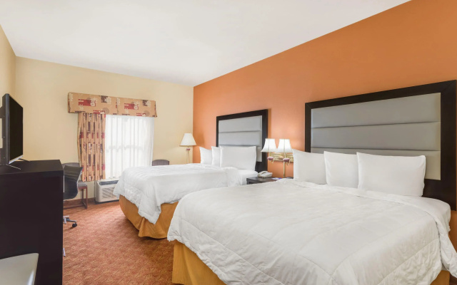 photo 5 of Baymont by Wyndham Fayetteville
