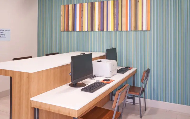photo 5 of Quality Inn Hotel