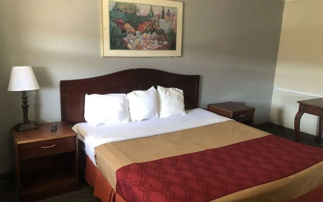 photo 5 of Quality Inn Airport